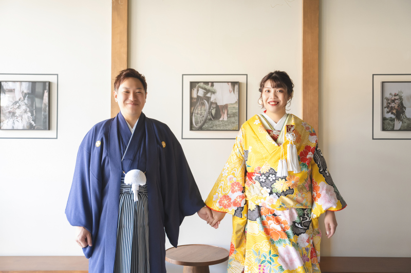 手を繋いで
