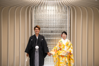 和装が似合う熊本チャペル（色打掛）