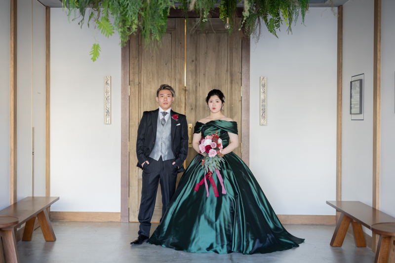 ２月までの撮影限定【MAX528,000円のランクアップ衣裳が無料】お好きなドレスで撮影_洋装２点フォト｜全100データ付