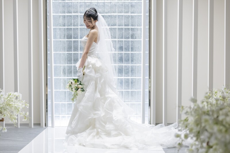 ソロフォトプラン【5月までの撮影限定！24,500円OFF】洋装１点_チャペルフォト｜全50データ付