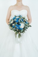 生花ブーケ【ブルー系のクラッチブーケ】
