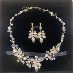 ネックレス・イヤリング