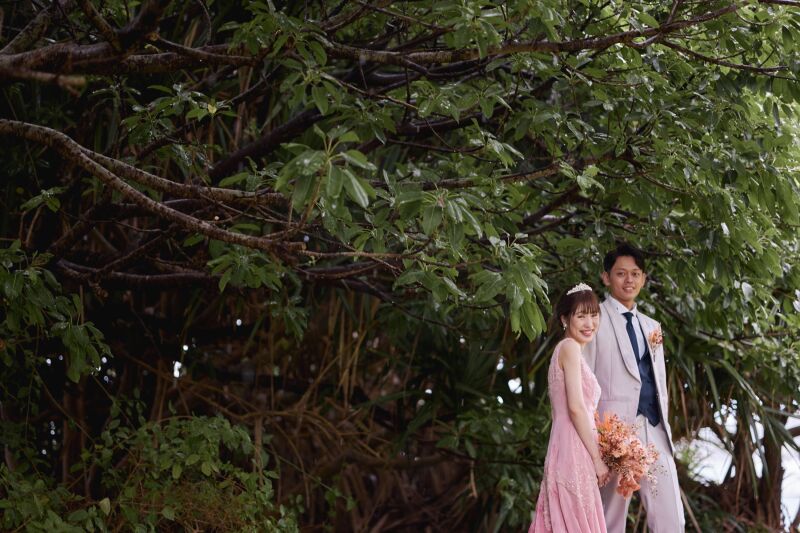 カラードレスに