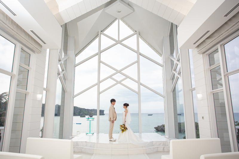 真っ白なチャペル