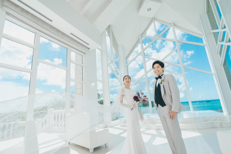 ベールなびかせ