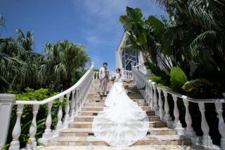 大階段にぴったりのドレスを選んだおふたり♡