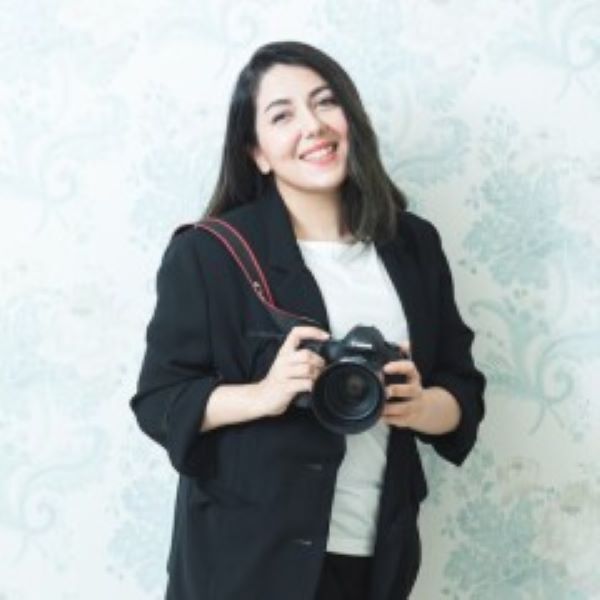 ザ・シーサイドガーデン ラグーン大聖堂 byワタベウェディング_女性のフォトグラファーがいる