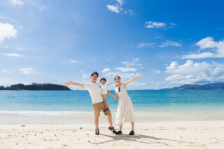 ザ・シーサイドガーデン ラグーン大聖堂　byワタベウェディング_リゾプチシネマ／夏リゾートムービープラン