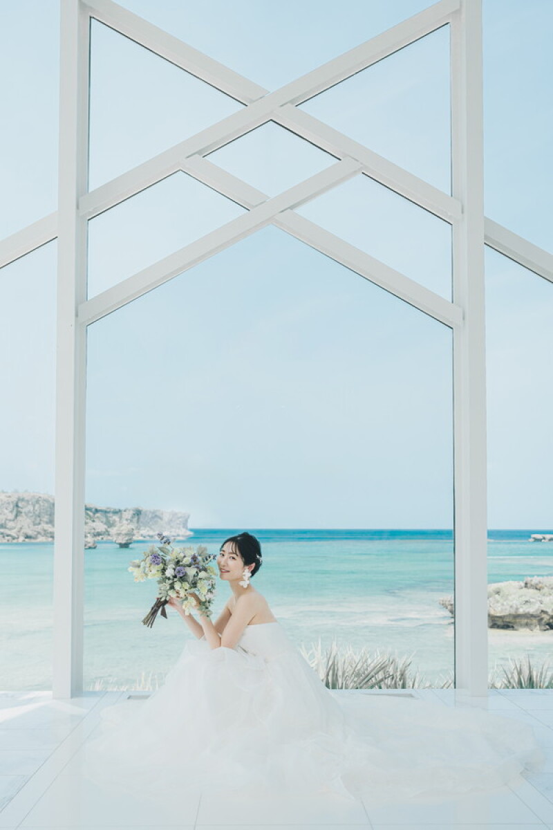 【シンプルセレモニープラン】海と緑に囲まれたガラスのチャペルで愛を誓う。大切な思い出に!|チャペル100カット