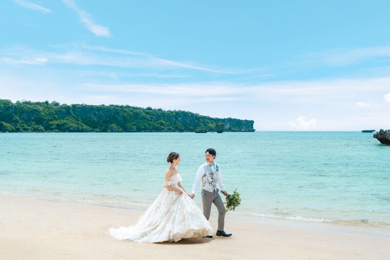 【ファミリーフォトプラン】ベビーシッター手配します♩|ビーチ100カット|全データ納品&色調|衣裳|ヘアメイク|雨天保証込み