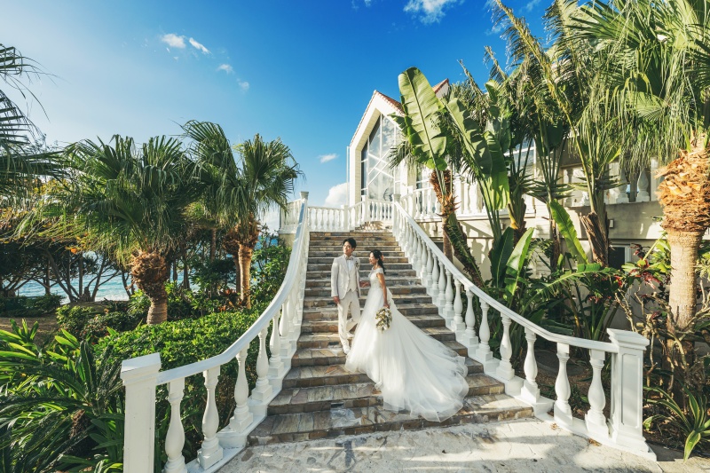 【ドレス2着付×サンセット】衣裳×豊富なバリエーションが叶う♪|チャペル+ガーデン+サンセット100カット