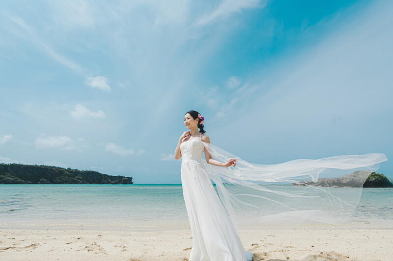 【レンタル衣裳選び放題プラン】撮影データ多め+アルバム付きプラン♬|ビーチ150カット|全データ納品&色調|ヘアメイク|雨天保証