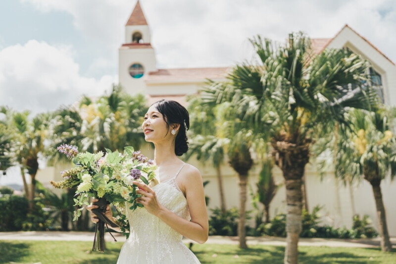 ◉3ロケーションでこの価格!◉バリエーション豊富な撮影が叶う定番プラン|チャペル+ガーデン+ビーチ100カット