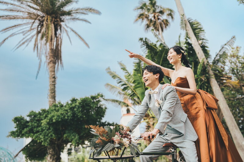 ◉Photorait限定≪10月中申込≫「新郎美容オプション」半額特典付ドレス2着プラン|チャペル+ガーデン+ビーチ100カット