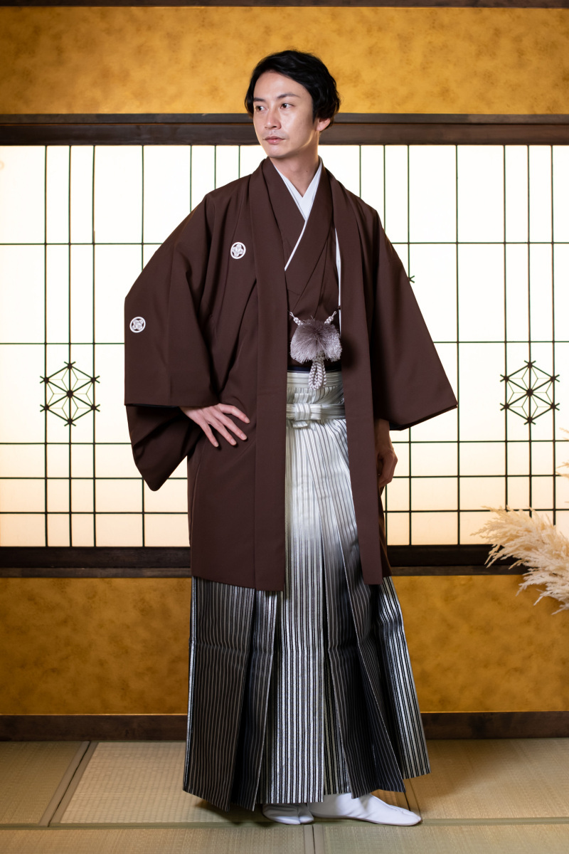 茶・紋付袴（ボカシ）
