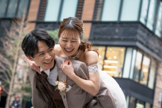 The oneday photo wedding_昼の東京駅周辺ロケ（ブリックスクエアや仲通りで上品に）