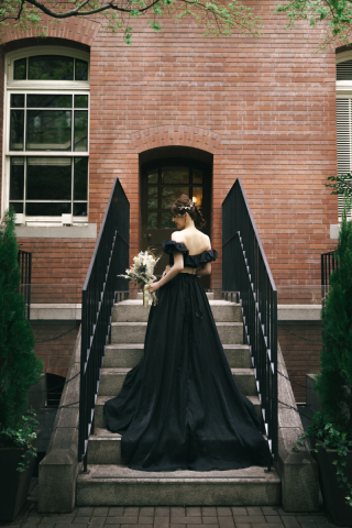 The oneday photo wedding_昼の東京駅周辺ロケ（ブリックスクエアや仲通りで上品に）