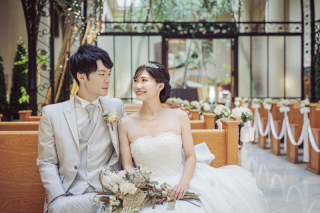 The oneday photo wedding_チャペルで叶える前撮り（洗練された空間でふたりらしい撮影を）