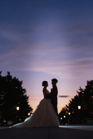 The oneday photo wedding_夜の東京駅周辺ロケ(和田倉門や明治安田生命前で夜景撮影)