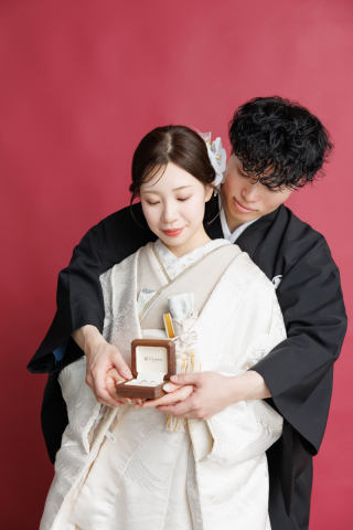 The oneday photo wedding_和装スタジオ（伝統とモダンが交差する空間で新しい和装を）