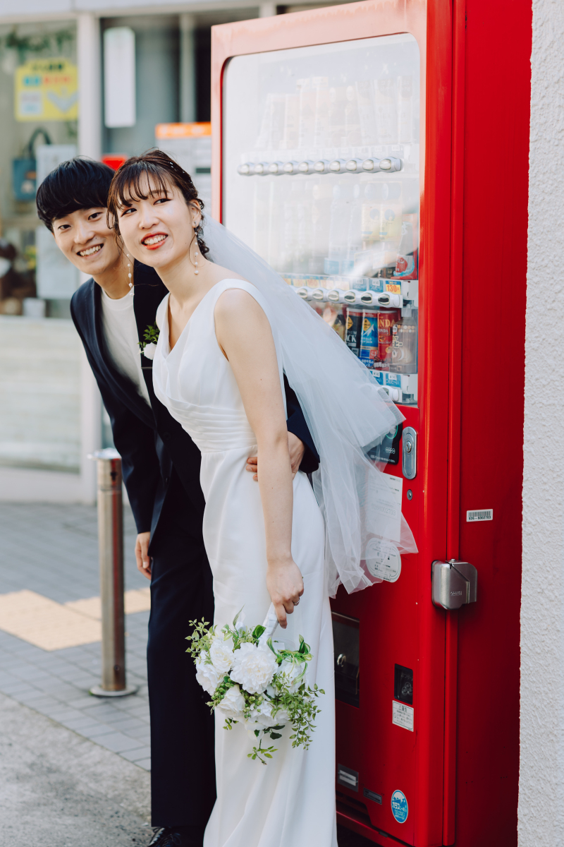 自動販売機前でポップに!