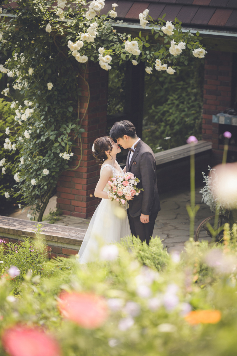 お鼻をこつんと