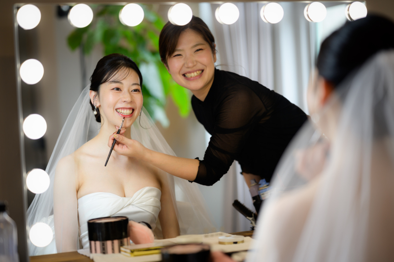 持ち込みヘアメイクさんとのお支度ショット