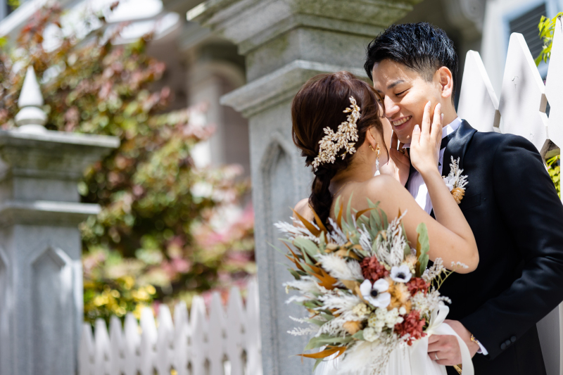 ゆったりお話しながらふと笑顔がこぼれた瞬間がシャッターチャンス!愛おしさに満ちた眼差しや、何気ない優しい仕草を写真に残しませんか?