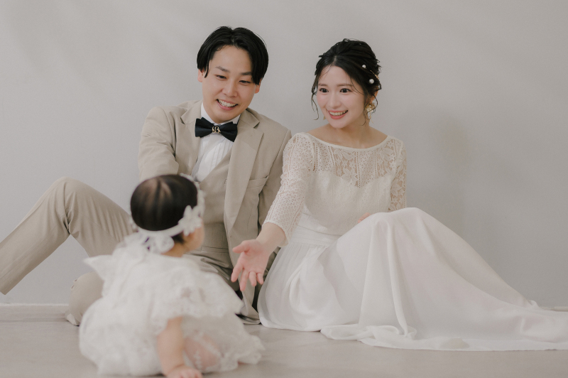 【家族・友人を撮影に呼べる】家族といっしょに♪ロケーション+スタジオ洋装1着|お子様の衣装付き!