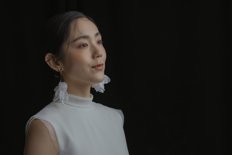 white chiffon pierce
