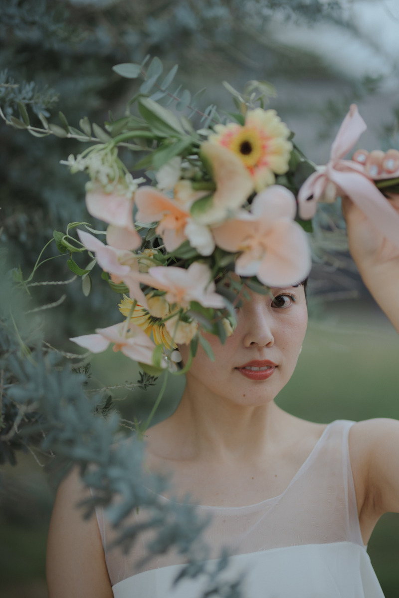 花に包まれて