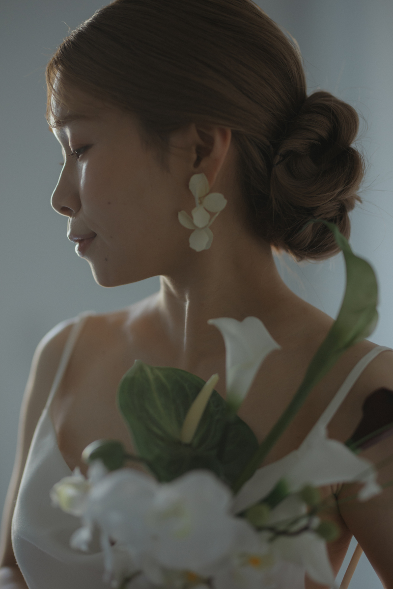 横顔とお花