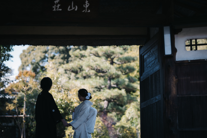 雰囲気をシルエットで