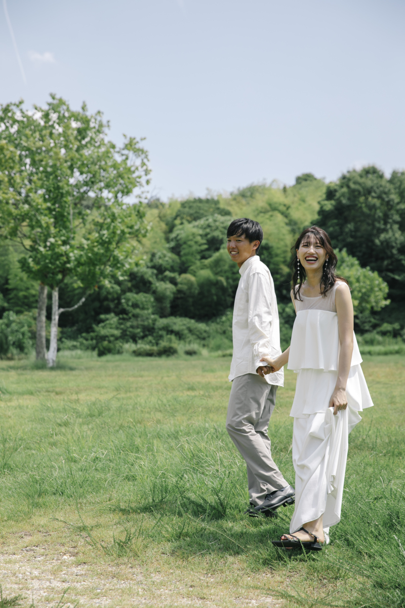 Marlgrafica_女性のフォトグラファーがいる