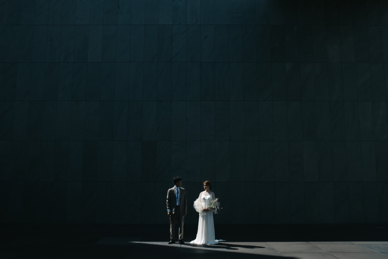 【洋装、和装ロケーション】撮影協力:豊田市美術館/鐘木館