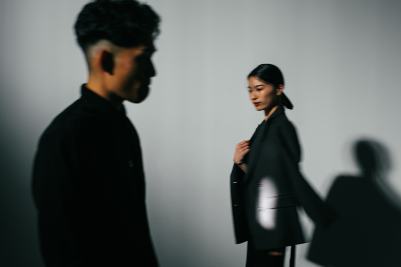 Marlgrafica_女性のフォトグラファーがいる