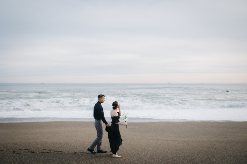 シンプルな中に動きをつけて