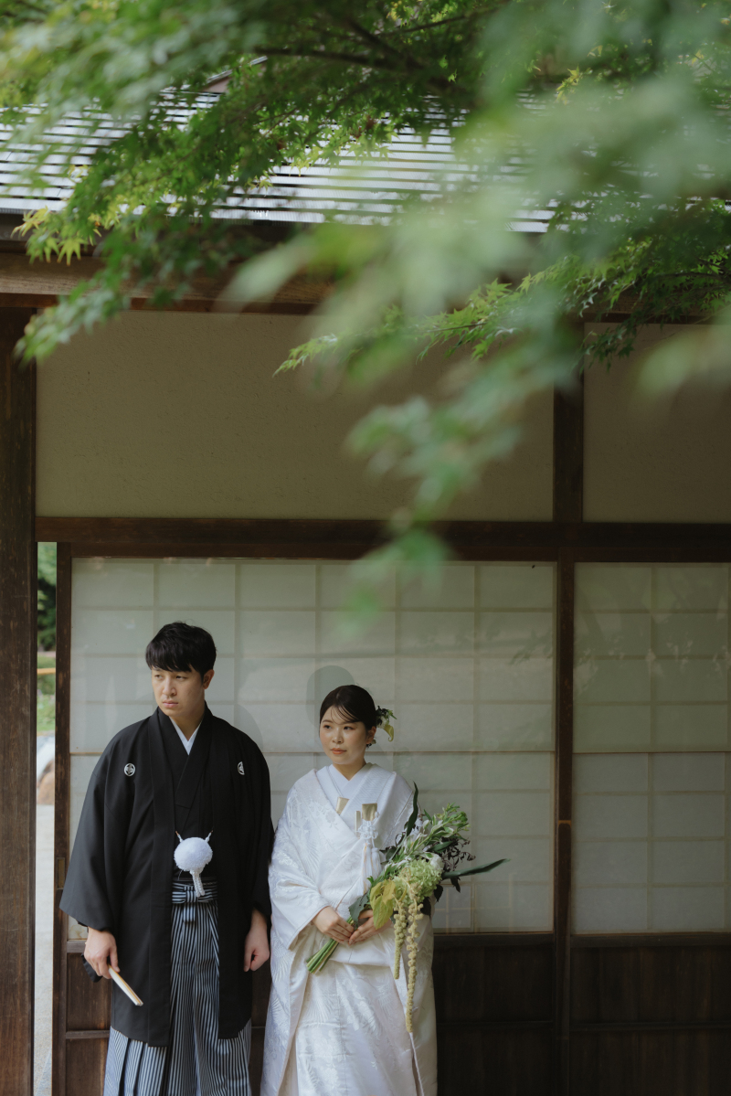 和室外にて