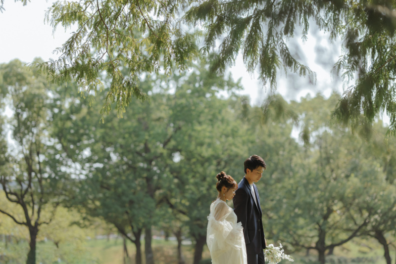 【ドレス1着】洋装ロケーション撮影【スタジオ近くの公園にて撮影/新婦様ドレス、ヘアメイク、着付け、データ料込み】