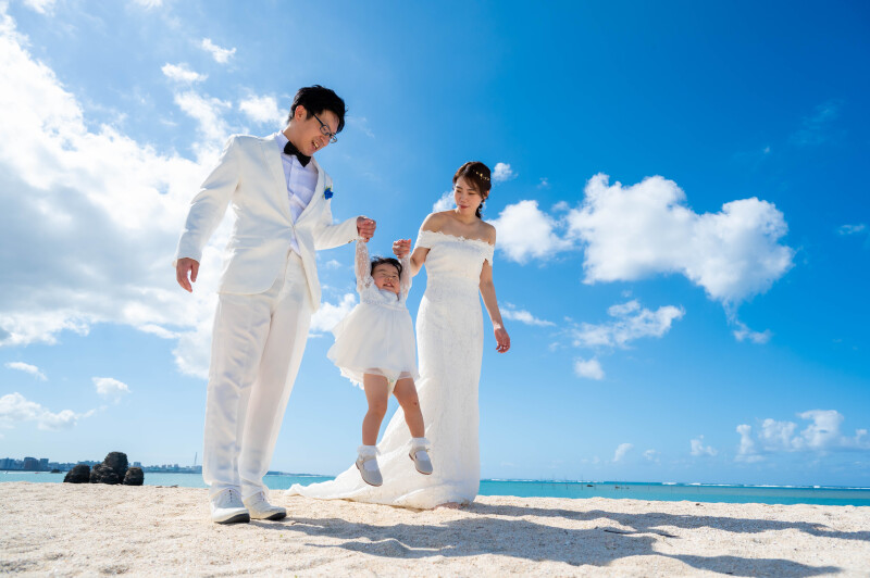 空に向かってジャンプ