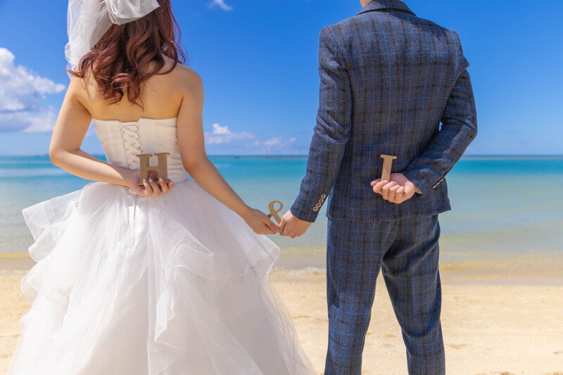 海と笑顔の沖縄フォトウェディング