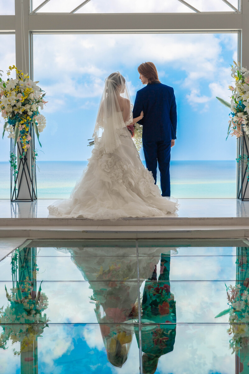 チャペルに差し込む光に包まれて