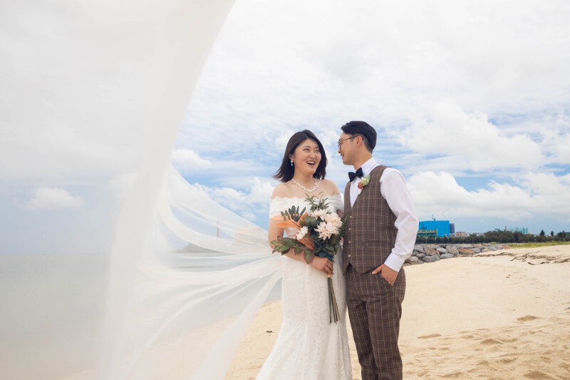 ベールが彩るビーチフォト
