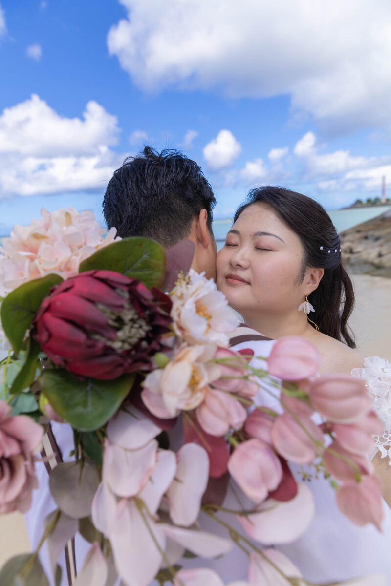 ブーケ越しに寄り添う温もり