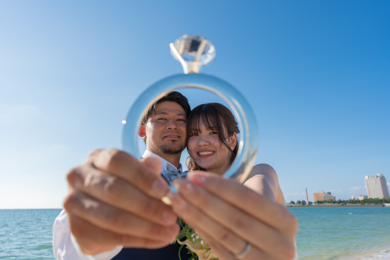 指輪越しの幸せショット