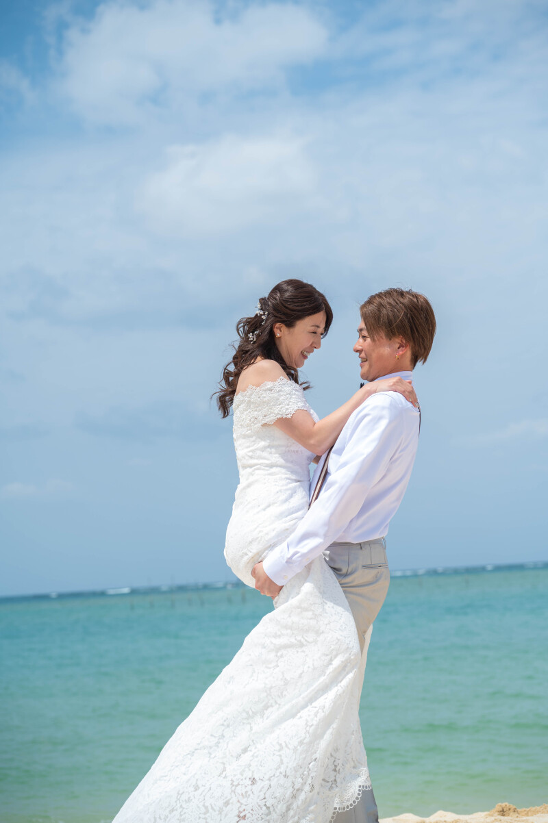 見つめ合って、思わず笑顔