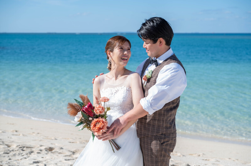 包み込むまなざし