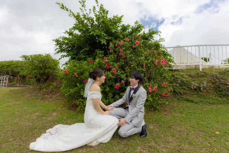 花に囲まれて紡ぐ