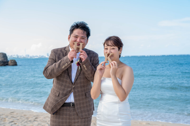 ふたりらしいイニシャルショット