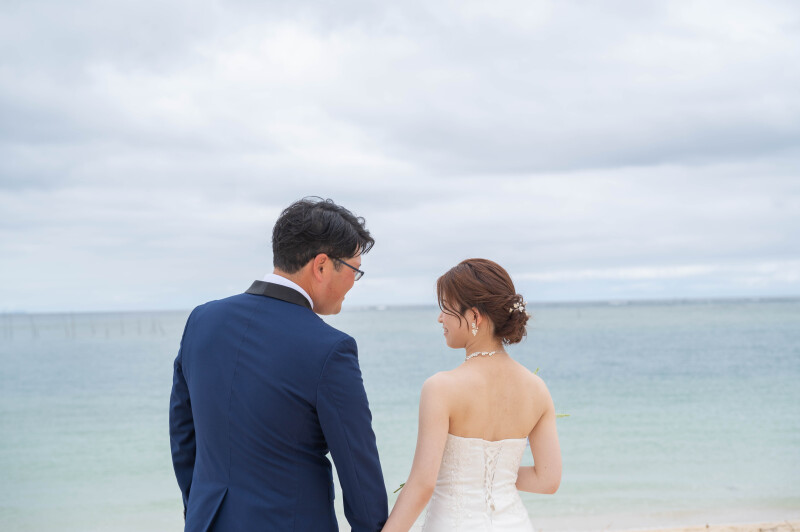 手をつないで、同じ景色を